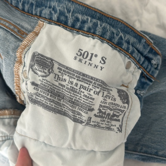 Levi’s - Picture 7 of 7